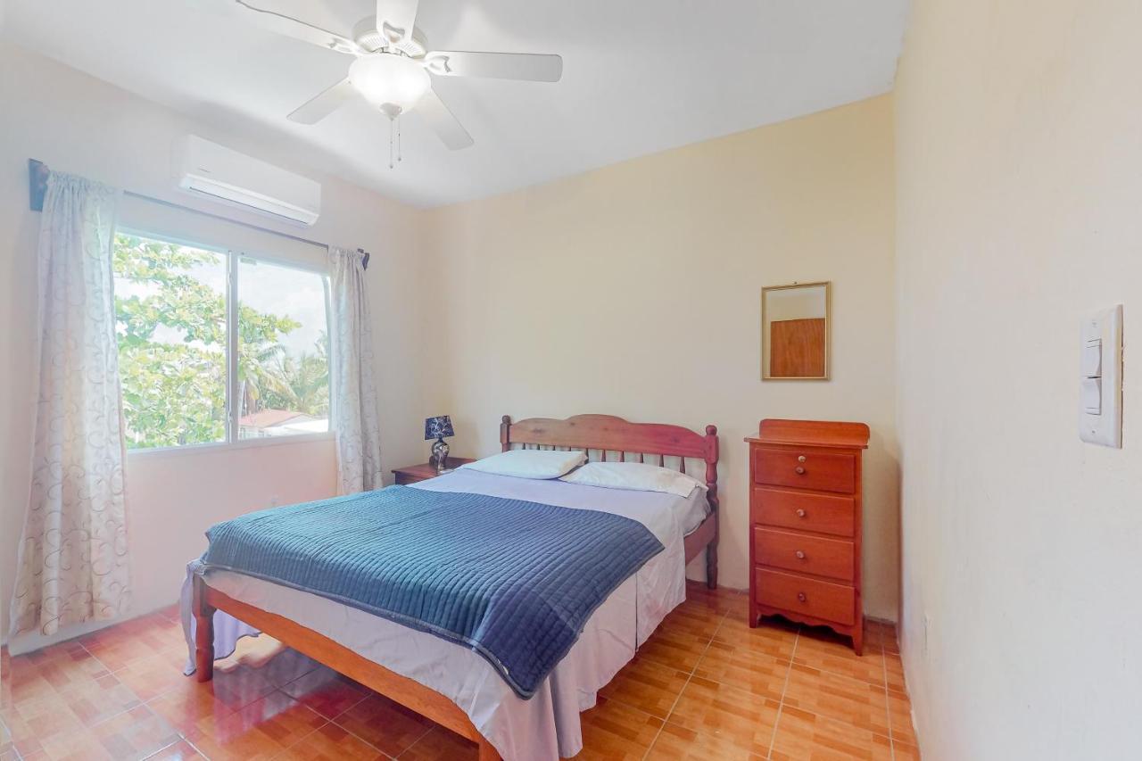 De Real Macaw Appartement Caye Caulker Buitenkant foto